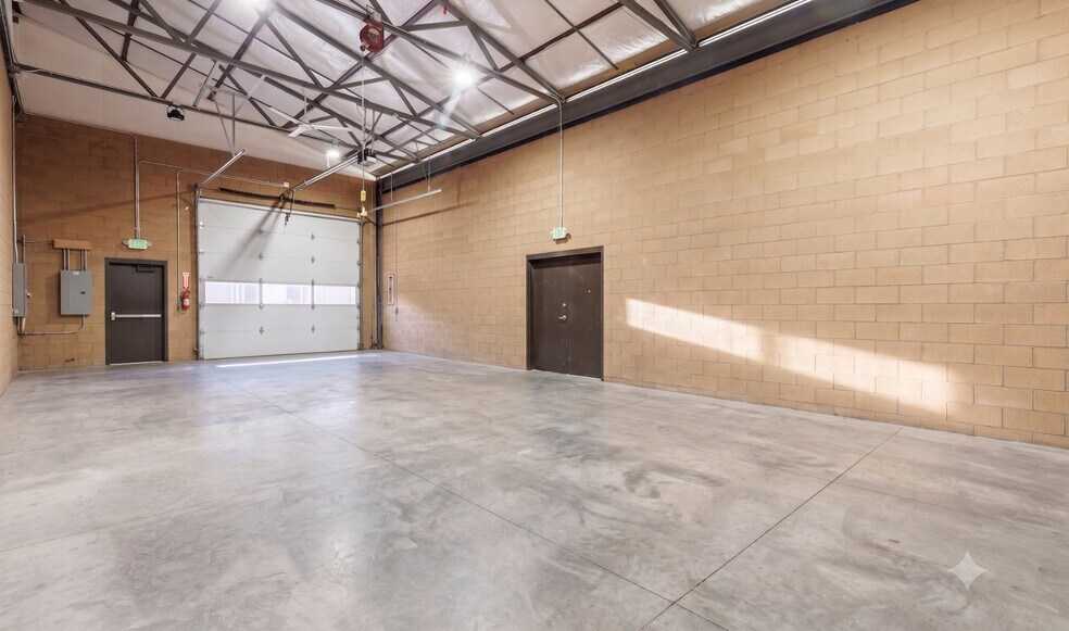 More Photos Of 195 W 500 N, La Verkin Warehouse For Sale