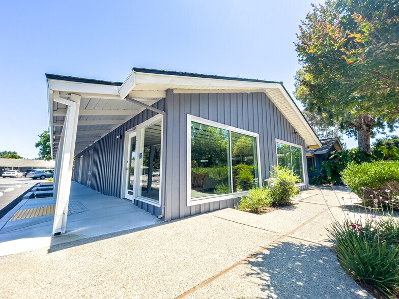 More Photos Of 621 E Campbell Ave, Campbell Medical For Lease