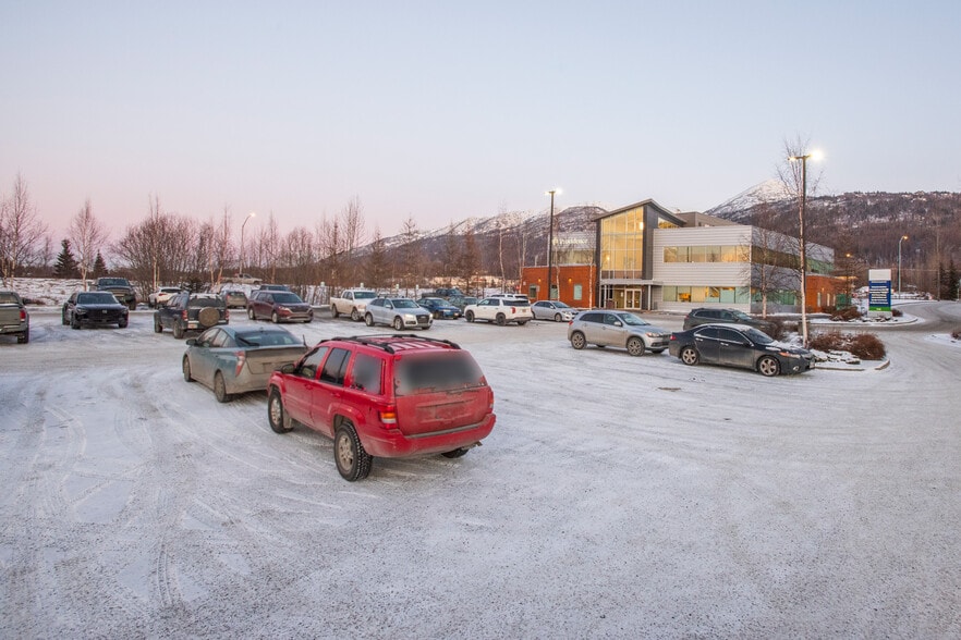 More Photos Of 17101 Snowmobile Ln, Eagle River Healthcare For Sale