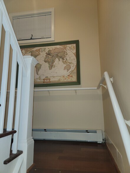 More Photos Of 1074 Washington St, Attleboro Storefront Retail Residential For Sale