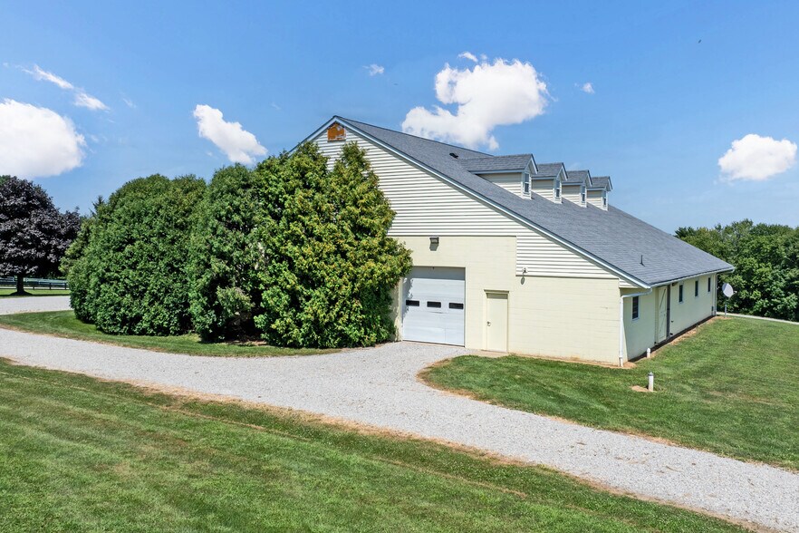 More Photos Of 5701 Lancaster Circleville Rd SW, Lancaster Land For Sale