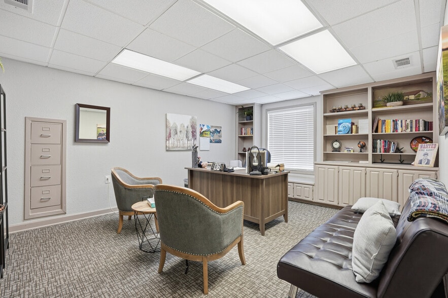 More Photos Of 342 SW Alsbury Blvd, Burleson Religious Facility For Sale