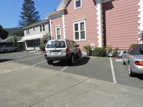 More Photos Of 514 S School St, Ukiah Office For Lease