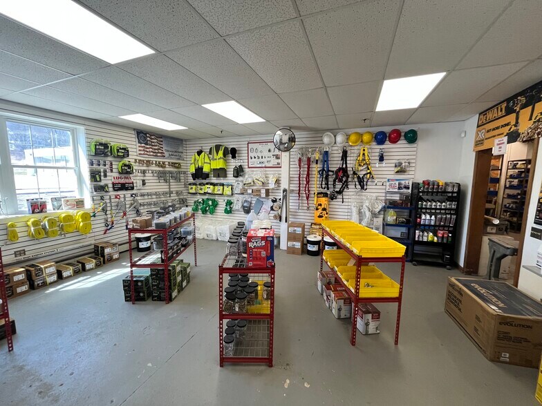 More Photos Of 61 Washington St, Auburn Warehouse For Sale