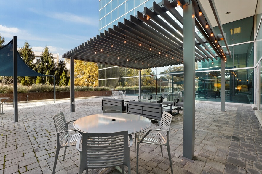 More Photos Of 11200 Rockville Pike, North Bethesda Office For Lease