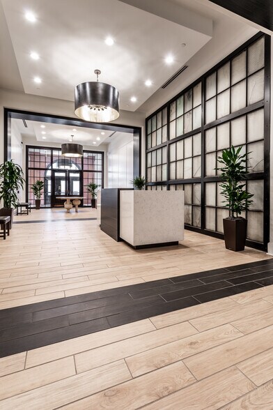 More Photos Of 36 S Pennsylvania St, Indianapolis Office For Lease