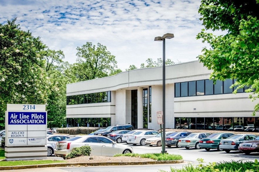 More Photos Of 2314 Sullivan Rd, Atlanta Office For Lease