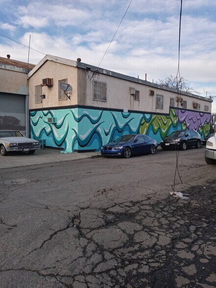 More Photos Of 801 100th Ave, Oakland Warehouse For Sale