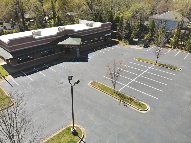 More Photos Of 1930 Main St, Newberry Freestanding For Lease