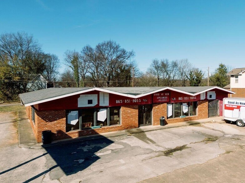 More Photos Of 2001 Magnolia Ave, Knoxville Flex For Sale