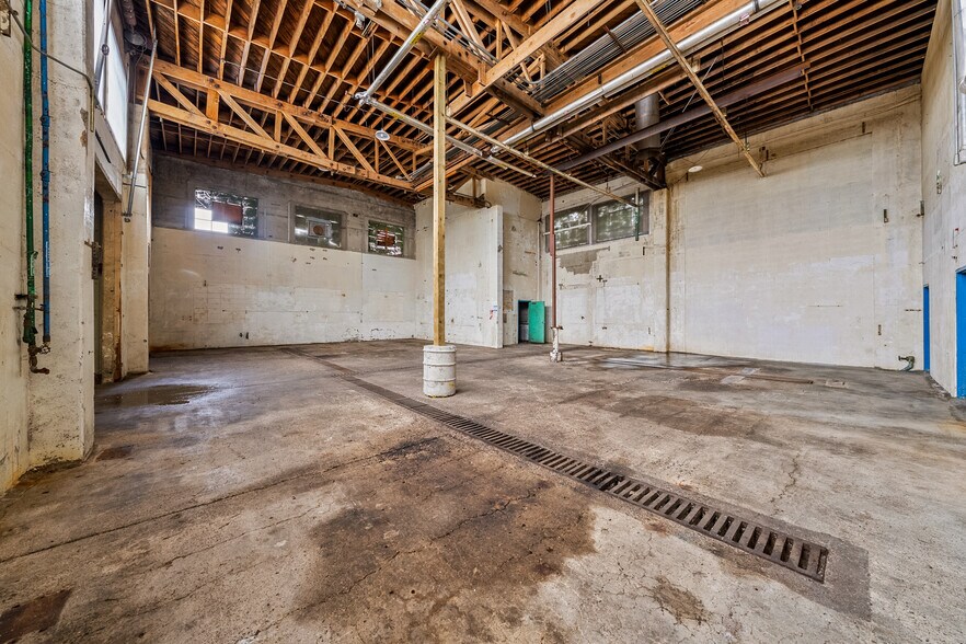 More Photos Of 619 S Fir St, Medford Refrigeration Cold Storage For Sale