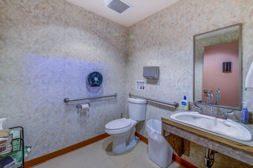 More Photos Of 48 Route 6, Yorktown Heights Medical For Lease