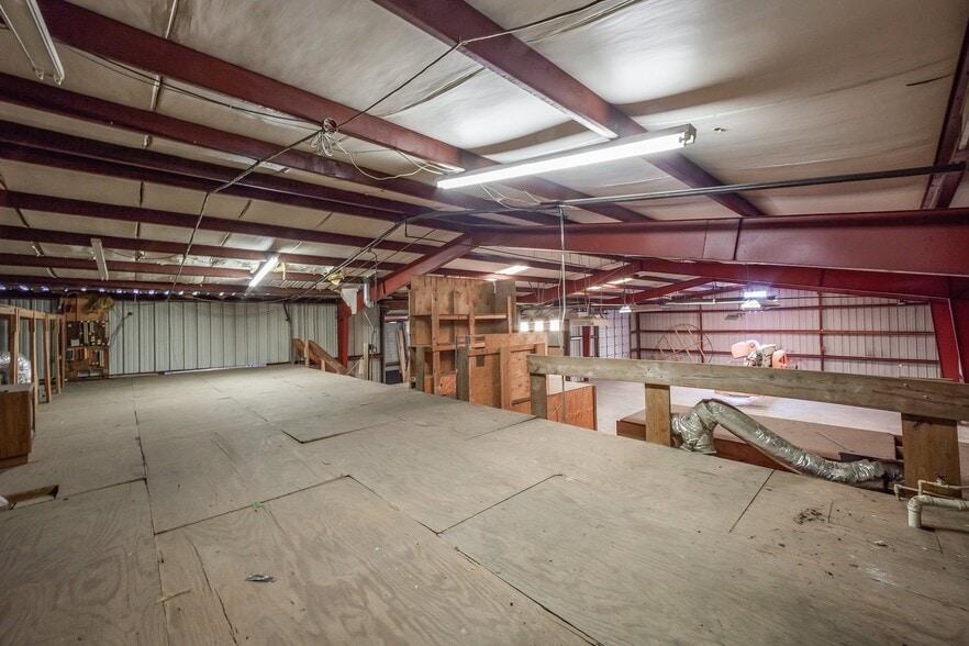 More Photos Of 144-145 Rosedale St, Jackson Warehouse For Sale
