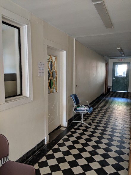 More Photos Of 192 9th St, Troy Schools For Sale
