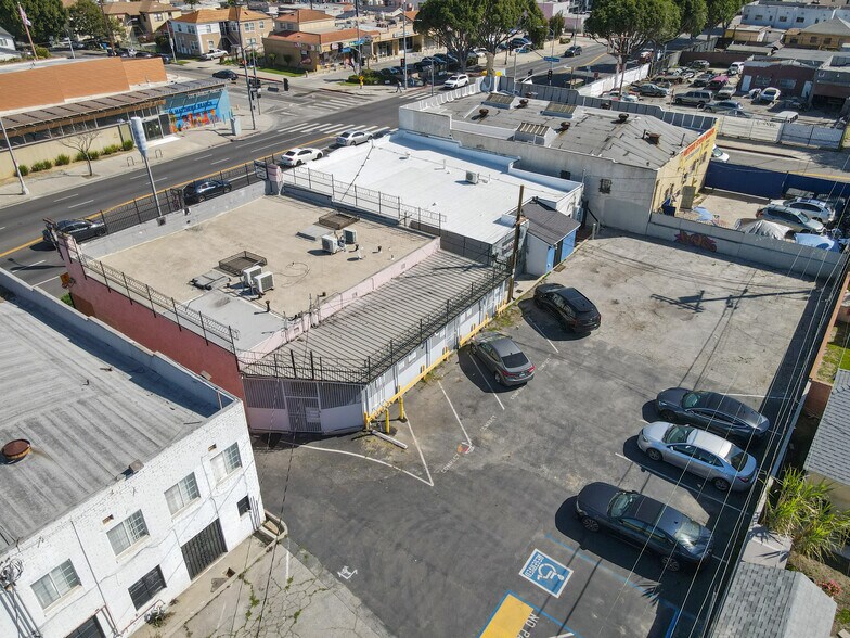 More Photos Of 2214-2218 W Florence Ave, Los Angeles Storefront For Lease