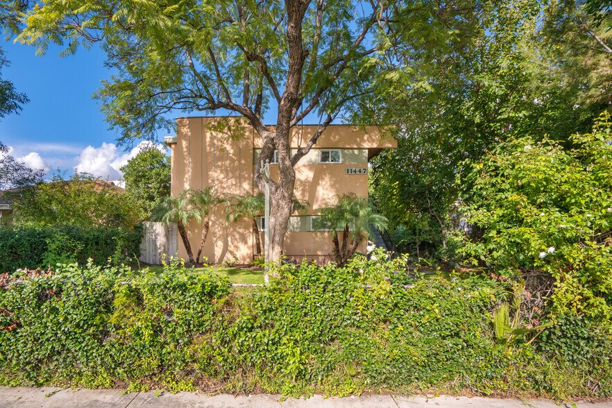 More Photos Of 11447 Tiara St, North Hollywood Apartments For Sale