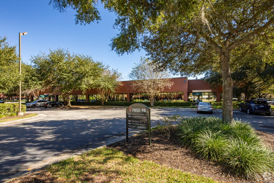 More Photos Of 4502 Woodland Corporate Blvd, Tampa Unknown For Lease