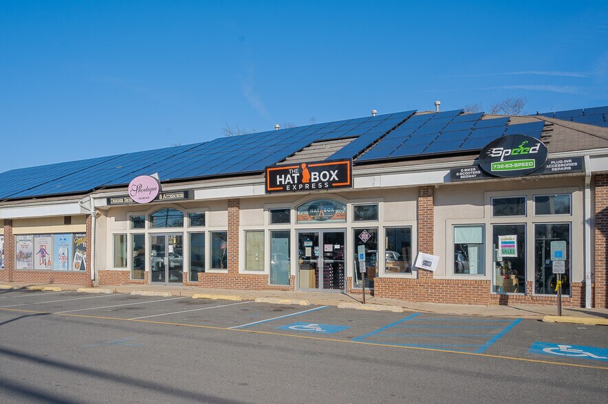 More Photos Of 605 E County Line Rd, Lakewood Unknown For Lease