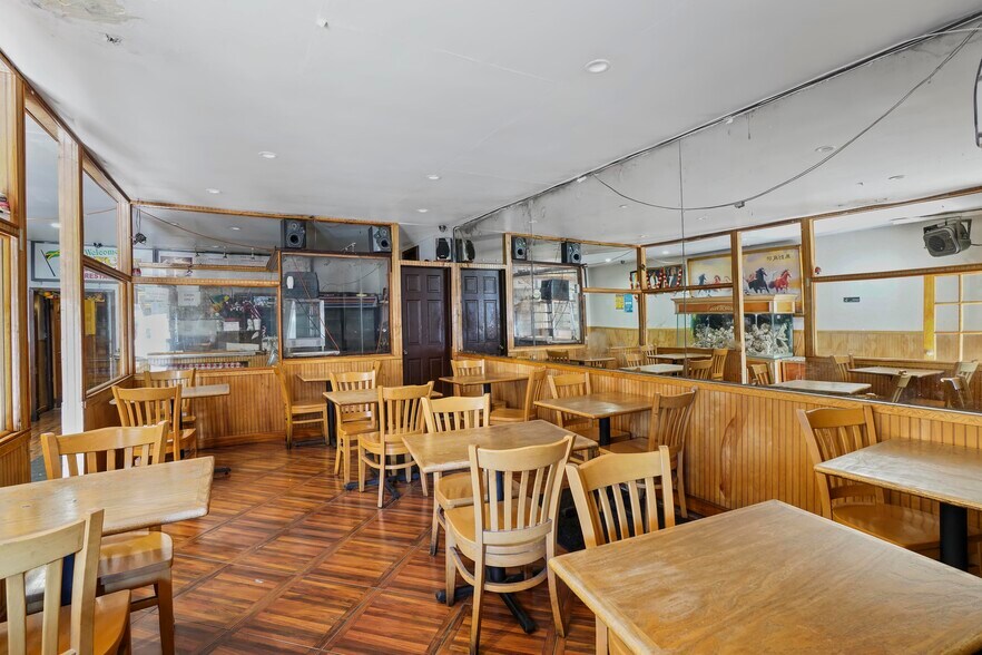 More Photos Of 5013 Avenue D, Brooklyn General Retail For Sale