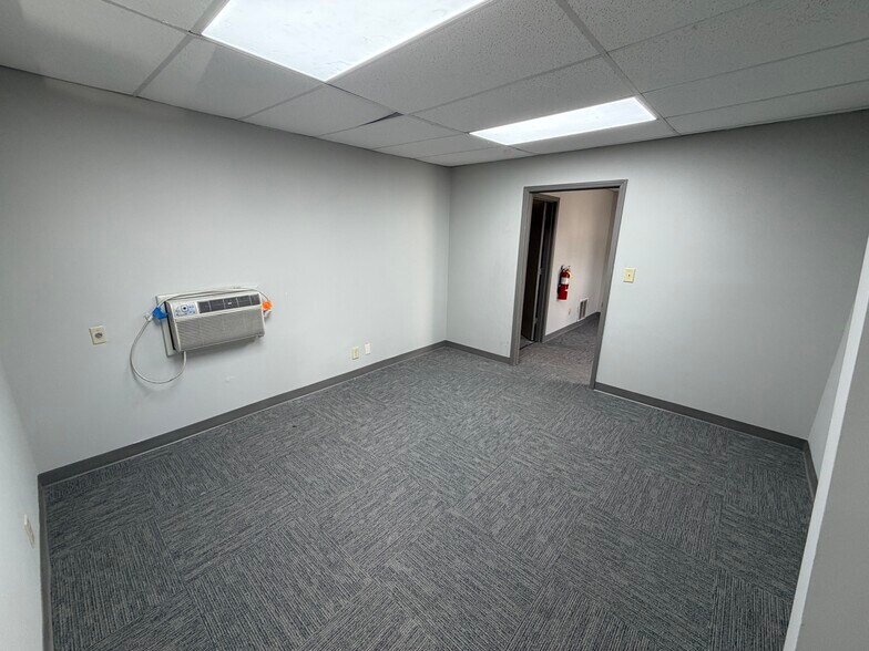 More Photos Of 2970 Ask Kay Dr SE, Smyrna Unknown For Lease