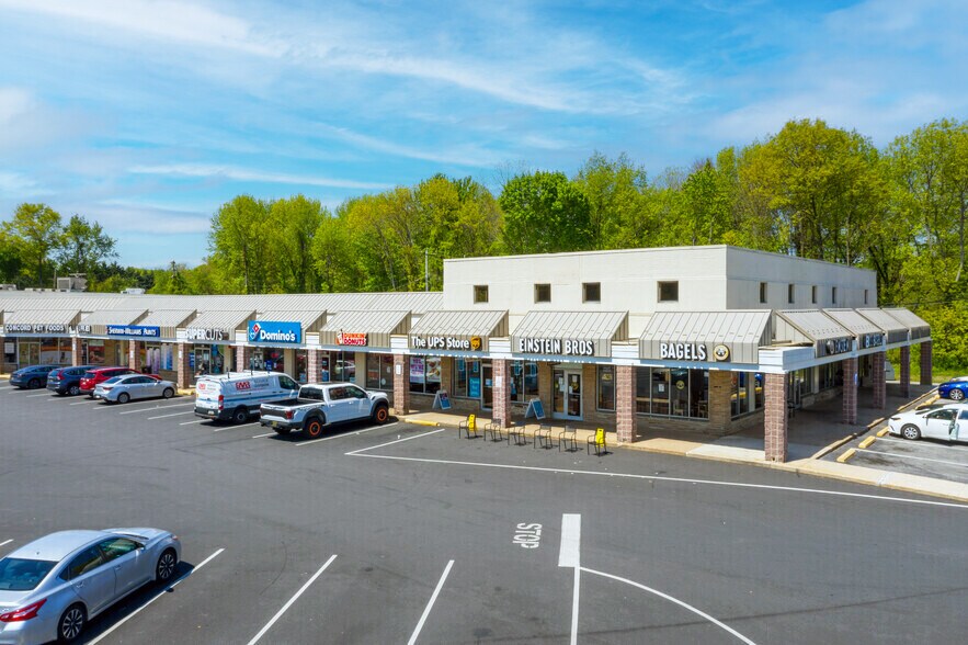 More Photos Of 1704-1738 Marsh Rd, Wilmington Unknown For Lease