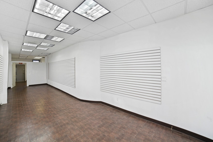 More Photos Of 685 Manhattan Ave, Brooklyn Storefront Retail Residential For Lease