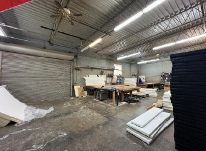 Primary Photo Of 150 S Skidmore Rd, Deer Park Manufacturing For Sale