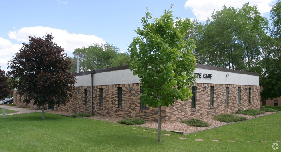 More Photos Of 6299 University Ave NE, Fridley Medical For Lease