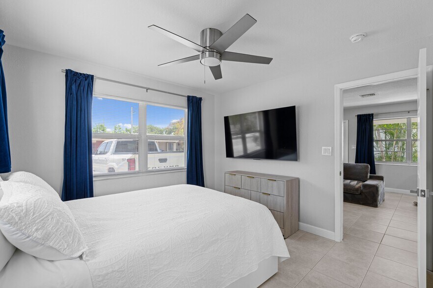 More Photos Of 1301 NE 16th Ter, Fort Lauderdale Apartments For Sale