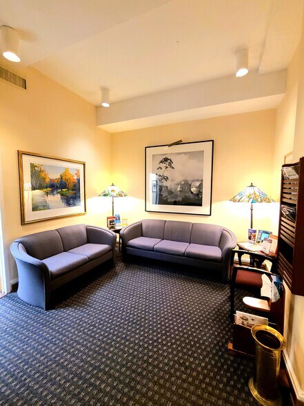 More Photos Of 1000 Park Ave, New York Apartments For Lease