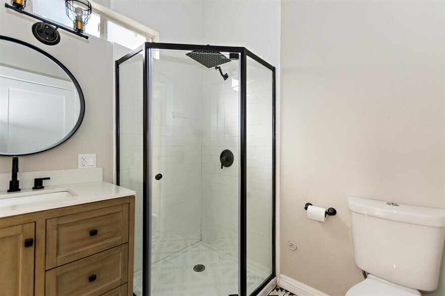 More Photos Of 1703 S Burlington Ave, Los Angeles Apartments For Sale