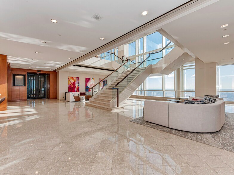 More Photos Of 301 S College St, Charlotte Office For Lease