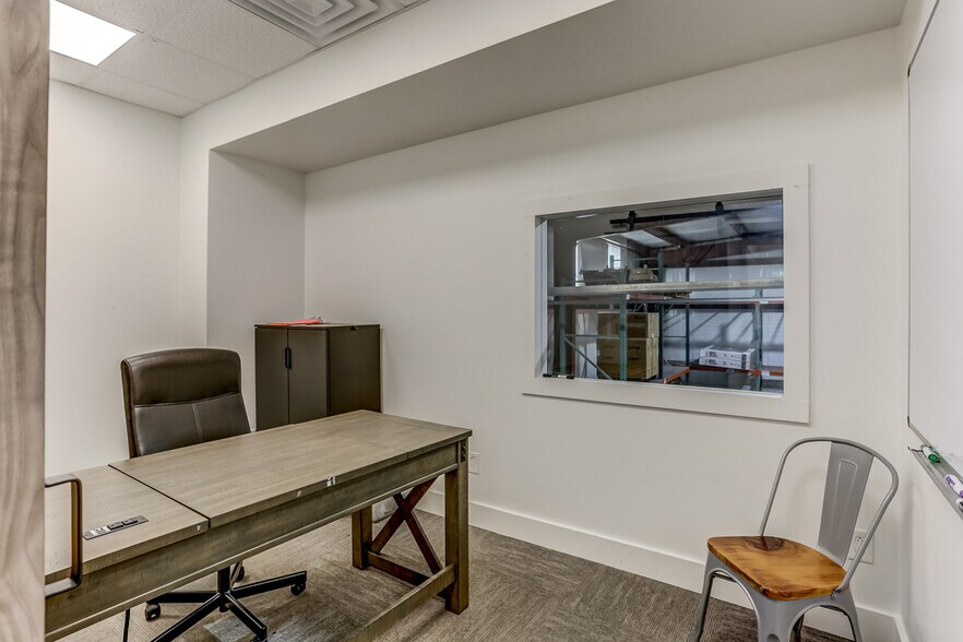 More Photos Of 222 Quality Dr, Byhalia Warehouse For Sale