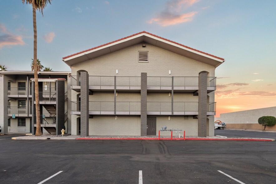 More Photos Of 911 S 48th St, Tempe Hotel For Sale