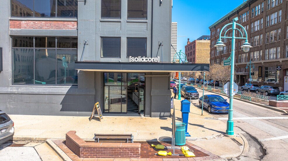 More Photos Of 320 E Buffalo St, Milwaukee Office For Lease