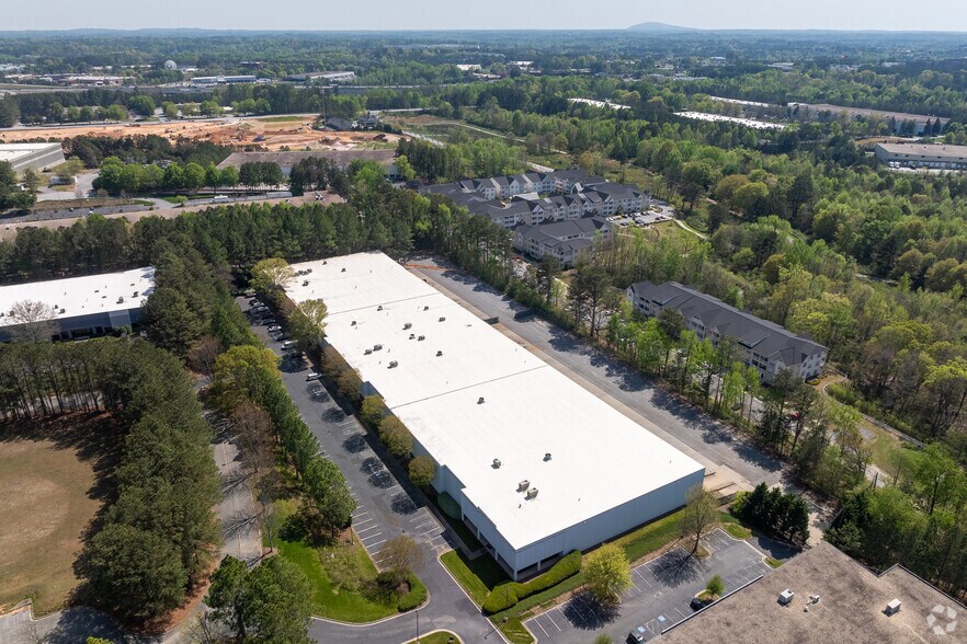 More Photos Of 2150 Boggs Rd, Duluth Distribution For Lease