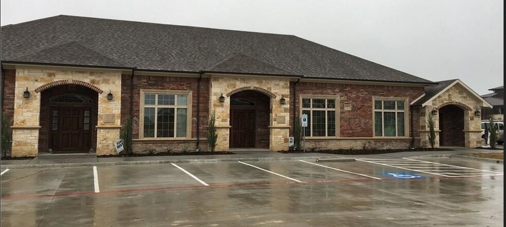 More Photos Of 8951 Collin McKinney Pky, McKinney Medical For Lease