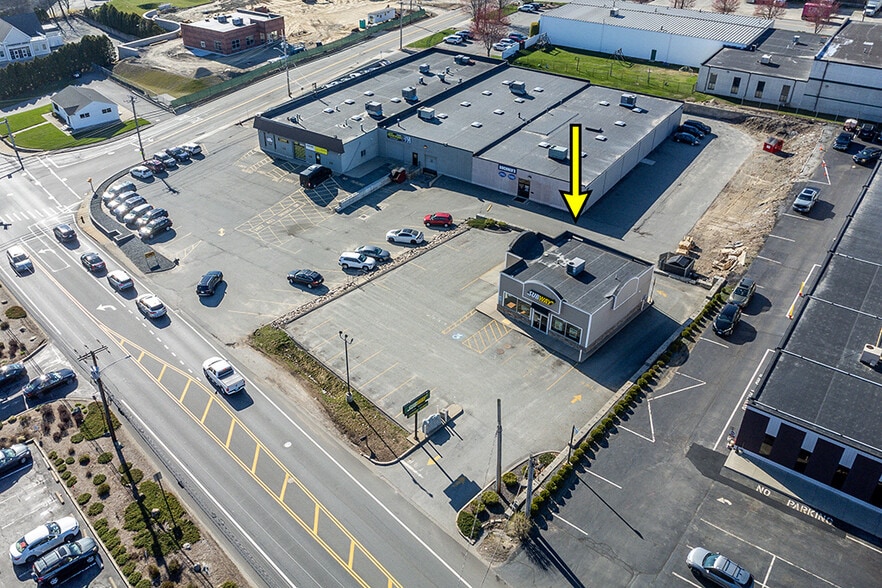 More Photos Of 2214 Plainfield Pike, Cranston Fast Food For Sale
