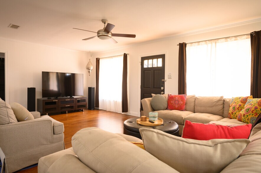 More Photos Of 4902 Pecan Springs Rd, Austin Land For Sale