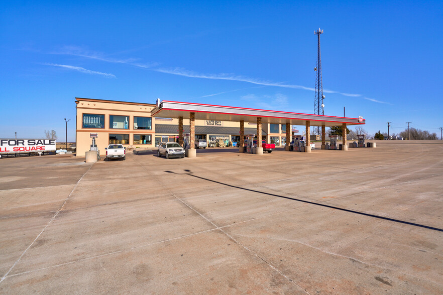 Primary Photo Of 522 S Peach St, Orlando Convenience Store For Sale