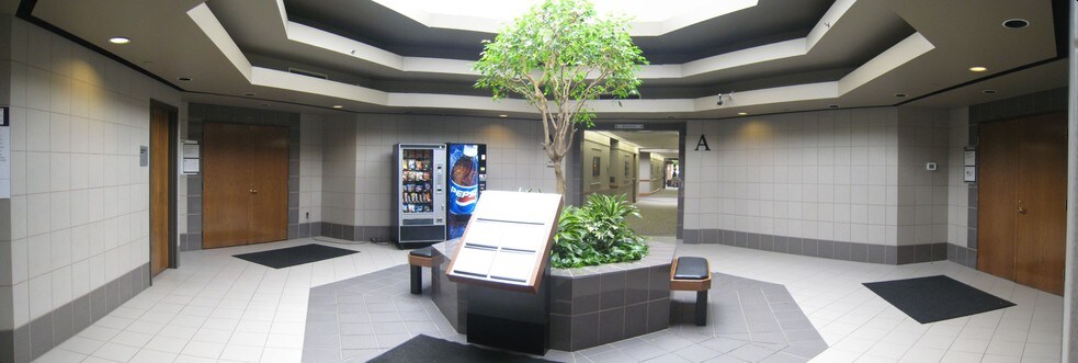 More Photos Of 550 Orchard Park Rd, West Seneca Medical For Lease