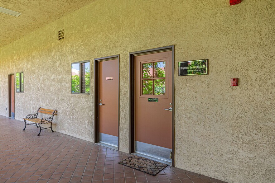 More Photos Of 44725 10th St W, Lancaster Medical For Sale