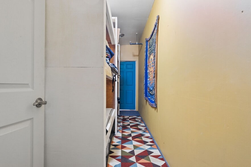 More Photos Of 825-829 27th Ave, Oakland Manufacturing For Sale