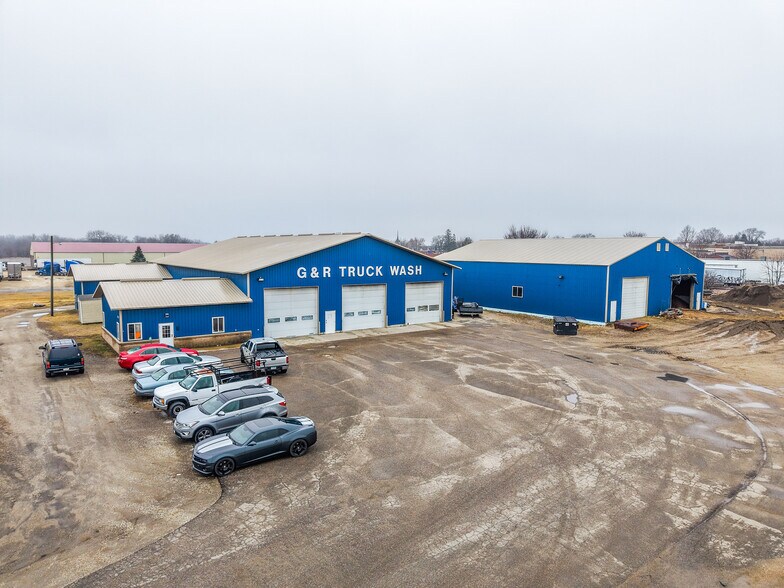 More Photos Of 501 11th St NE, Austin Carwash For Sale