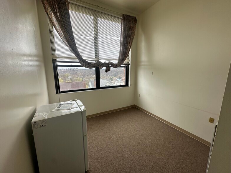 More Photos Of 215 Lelia St, Pittsburgh Apartments For Sale