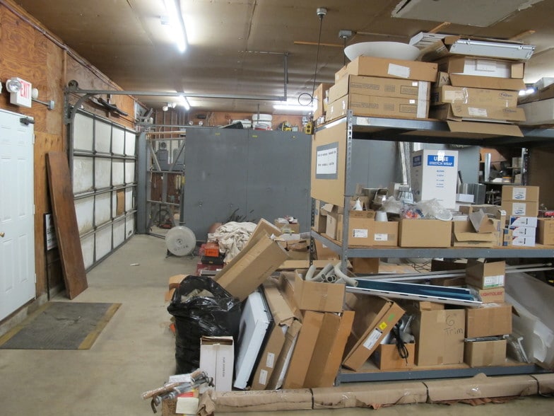 More Photos Of 4056 Marietta Ave, Mount Joy Light Distribution For Lease