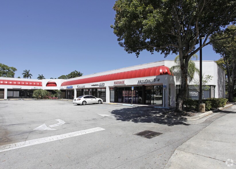 More Photos Of 900-916 Powerline Rd, Pompano Beach Unknown For Lease
