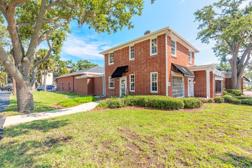 More Photos Of 200 Magnolia Ave, Daytona Beach Office For Sale