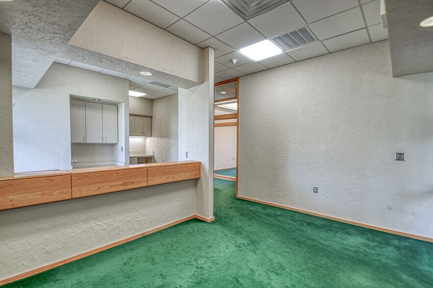 More Photos Of 3280 Marshall Ave, Norman Office For Sale
