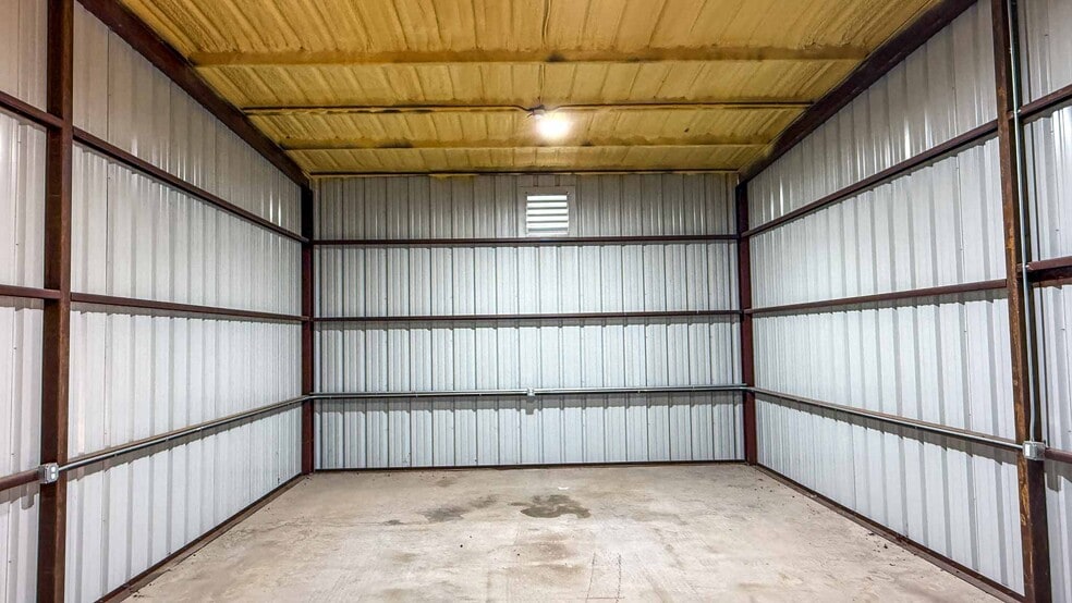 More Photos Of 1432 FM 1929, Voss Trailer Camper Park For Sale